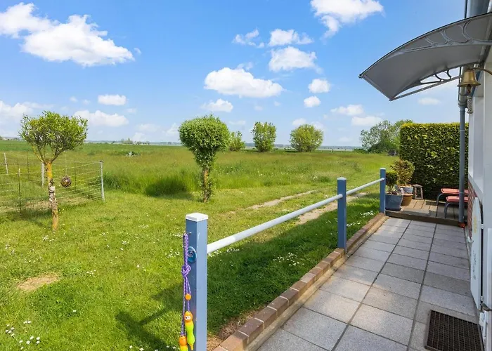 Cozy bungalow in Insel Poel Germany near Beach