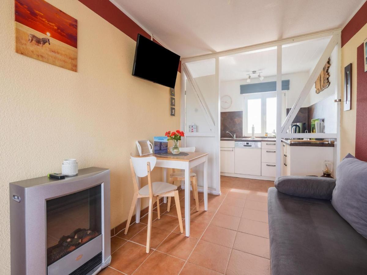 Ferienhaus Beautiful In Poel Near The