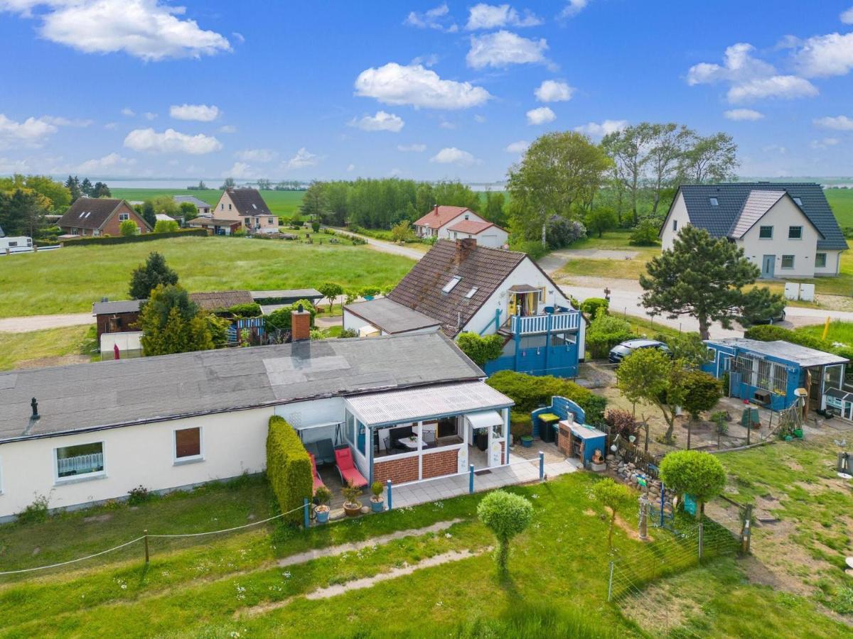 Ferienhaus Beautiful In Poel Near The
